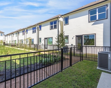 5923 Jasper Jones Way - Photo Thumbnail 20