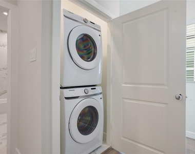 5923 Jasper Jones Way - Photo Thumbnail 18