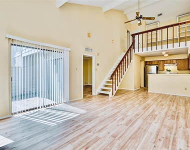 6103 Ludington Drive - Photo Thumbnail 20