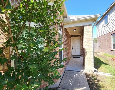 14802 Fir Knoll Way - Photo Thumbnail 2