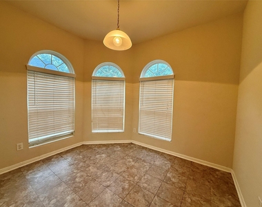 14802 Fir Knoll Way - Photo Thumbnail 9