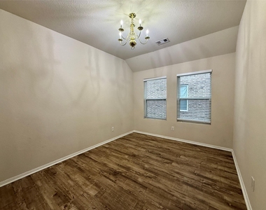 14802 Fir Knoll Way - Photo Thumbnail 5