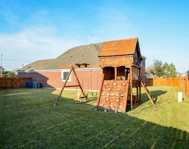 25939 Celtic Terrace - Photo Thumbnail 32