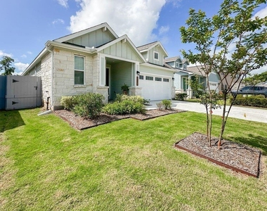 33023 School Hill Rd - Photo Thumbnail 3