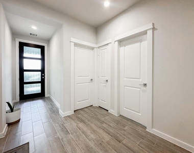 33023 School Hill Rd - Photo Thumbnail 6