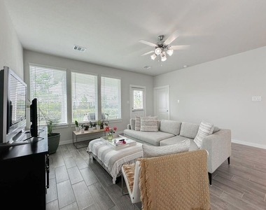 33023 School Hill Rd - Photo Thumbnail 23