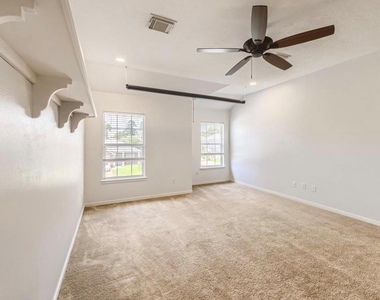18919 Squirrel Oaks Drive - Photo Thumbnail 19