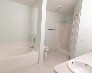2097 Deercroft Drive - Photo Thumbnail 3