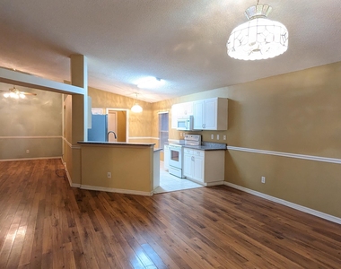 2097 Deercroft Drive - Photo Thumbnail 8