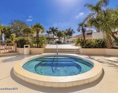 1801 Island Club Drive - Photo Thumbnail 5
