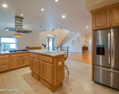 1613 N Indian River Drive - Photo Thumbnail 21