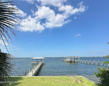 1613 N Indian River Drive - Photo Thumbnail 8