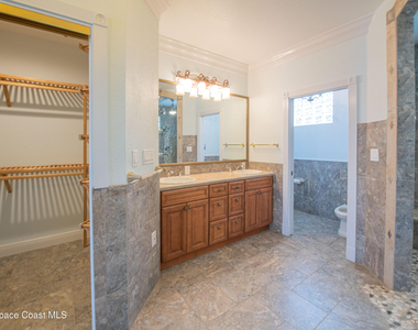 1613 N Indian River Drive - Photo Thumbnail 42