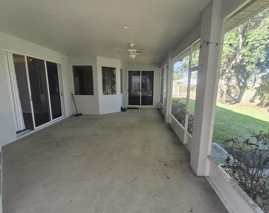 3733 Stream Drive - Photo Thumbnail 16