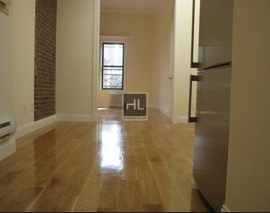 10th Ave. - Photo Thumbnail 5