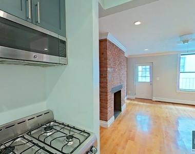 Avenue B - Photo Thumbnail 3