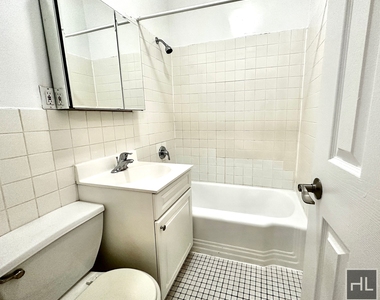 East 38th Street - Photo Thumbnail 4