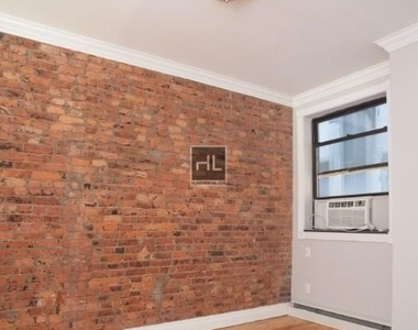 Avenue B - Photo Thumbnail 2