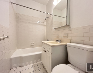 2 Avenue - Photo Thumbnail 4