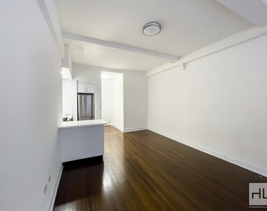 East 46 Street - Photo Thumbnail 1