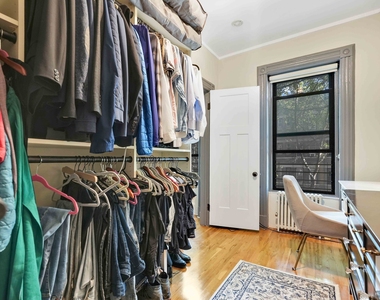 200 Saint Marks Avenue - Photo Thumbnail 7