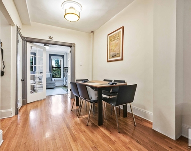 200 Saint Marks Avenue - Photo Thumbnail 5
