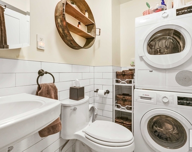 200 Saint Marks Avenue - Photo Thumbnail 8