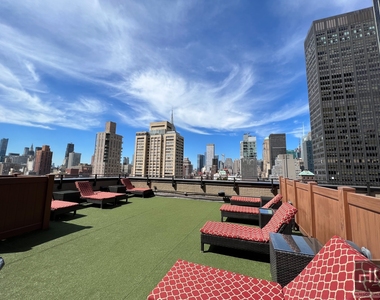 East 39th Street - Photo Thumbnail 1