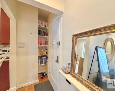 43 Avenue - Photo Thumbnail 11