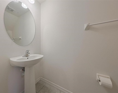 6222 Camino Drive - Photo Thumbnail 13