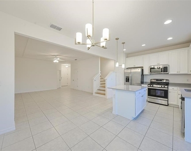 6222 Camino Drive - Photo Thumbnail 10