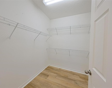 6222 Camino Drive - Photo Thumbnail 21