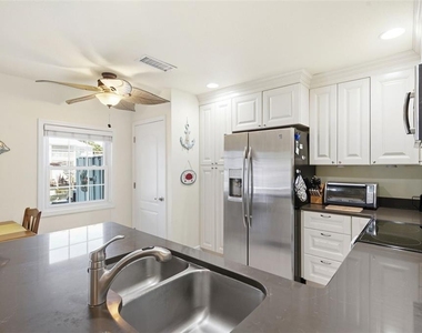 5191 Salmon Drive Se - Photo Thumbnail 7