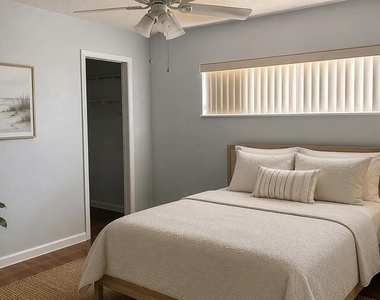 4575 Cove Circle - Photo Thumbnail 11