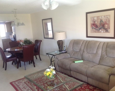 4575 Cove Circle - Photo Thumbnail 7