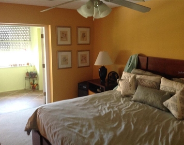 4575 Cove Circle - Photo Thumbnail 10
