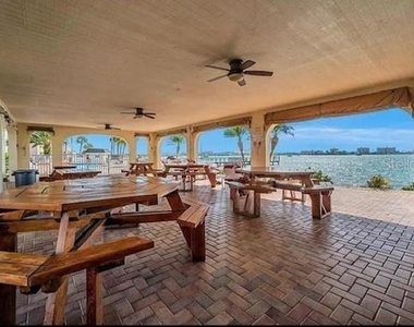 4575 Cove Circle - Photo Thumbnail 21