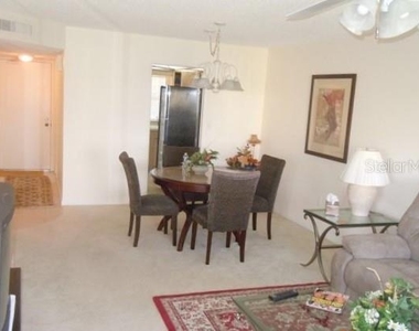 4575 Cove Circle - Photo Thumbnail 4