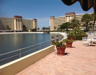 4575 Cove Circle - Photo Thumbnail 19