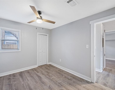 4908 N 15th Street - Photo Thumbnail 14