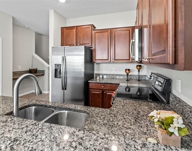 15504 Florence Hollow Place - Photo Thumbnail 6