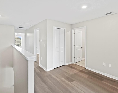 15504 Florence Hollow Place - Photo Thumbnail 18