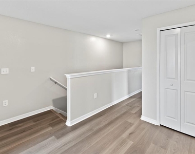 15504 Florence Hollow Place - Photo Thumbnail 17
