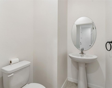 34214 Cinder Way - Photo Thumbnail 20