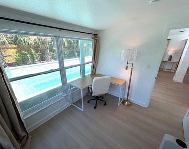 5813 26th Avenue N - Photo Thumbnail 14