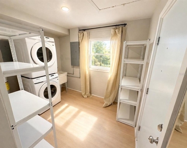 5813 26th Avenue N - Photo Thumbnail 20