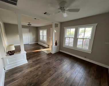 8210 N 13th Street - Photo Thumbnail 3