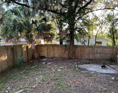 8210 N 13th Street - Photo Thumbnail 18