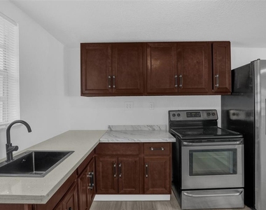 1460 Marvin C Zanders Avenue - Photo Thumbnail 10