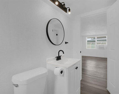 1460 Marvin C Zanders Avenue - Photo Thumbnail 14